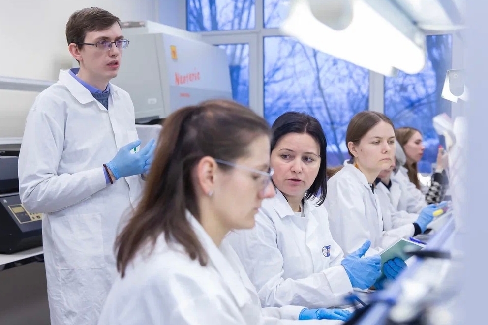 Изображение: Преподаватели ВШБСиТ провели курс «Современные методы преподавания биоинженерии в школьном курсе биологии»